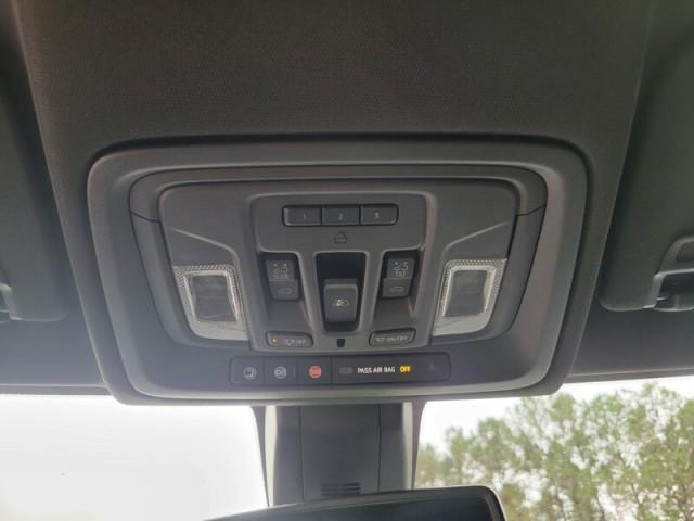 used 2020 Chevrolet Silverado 1500 car, priced at $40,189