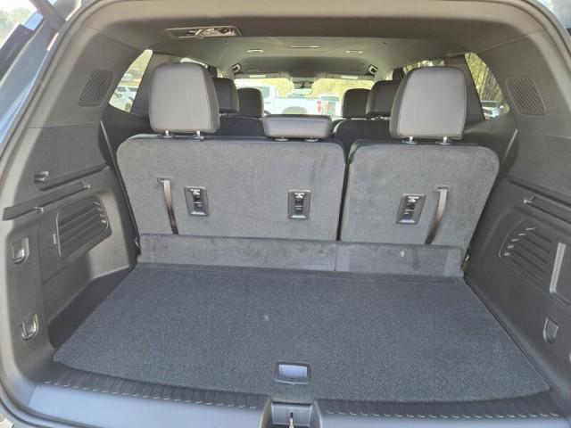 new 2026 GMC Acadia car, priced at $46,425