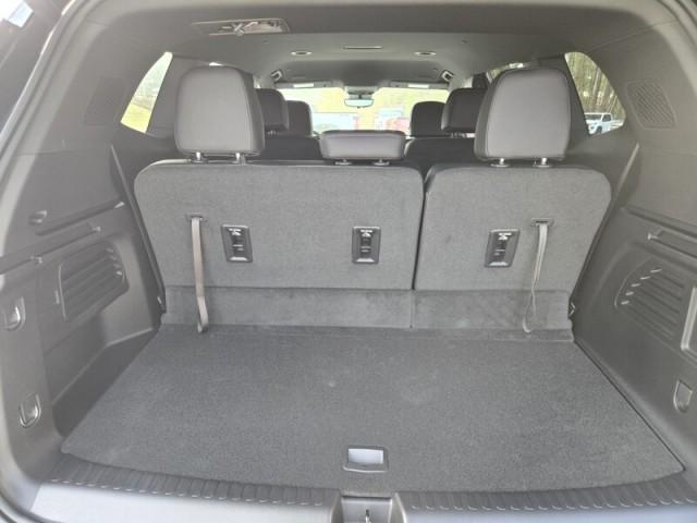 new 2026 GMC Acadia car, priced at $46,425