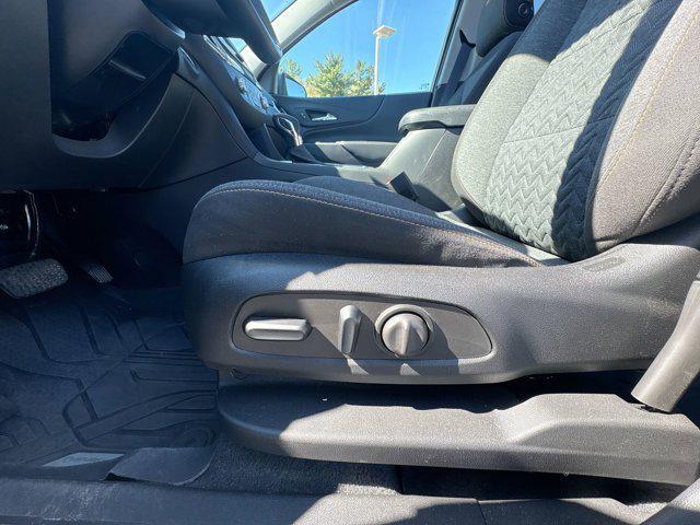 used 2024 Chevrolet Equinox car, priced at $25,263