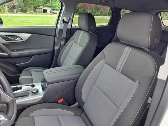 new 2025 Chevrolet Blazer car, priced at $35,417