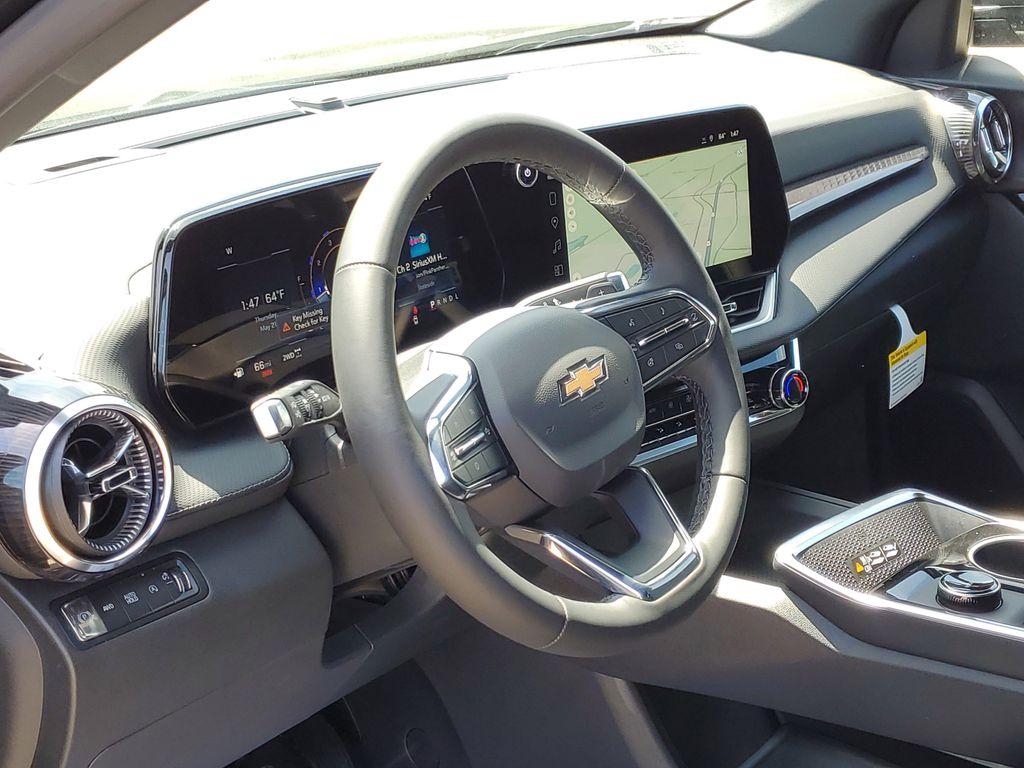 new 2026 Chevrolet Equinox car, priced at $32,858
