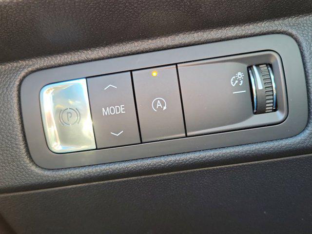 new 2026 Chevrolet Traverse car, priced at $41,976