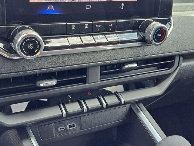 new 2026 Chevrolet Colorado car, priced at $39,580