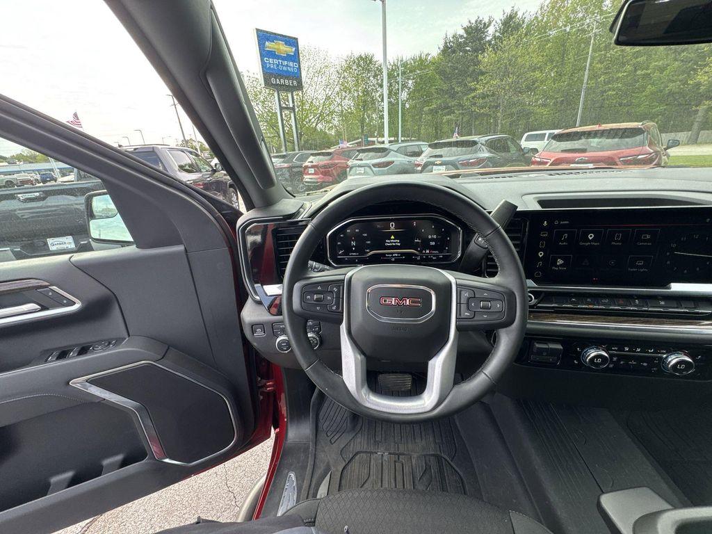 used 2023 GMC Sierra 1500 car, priced at $39,990