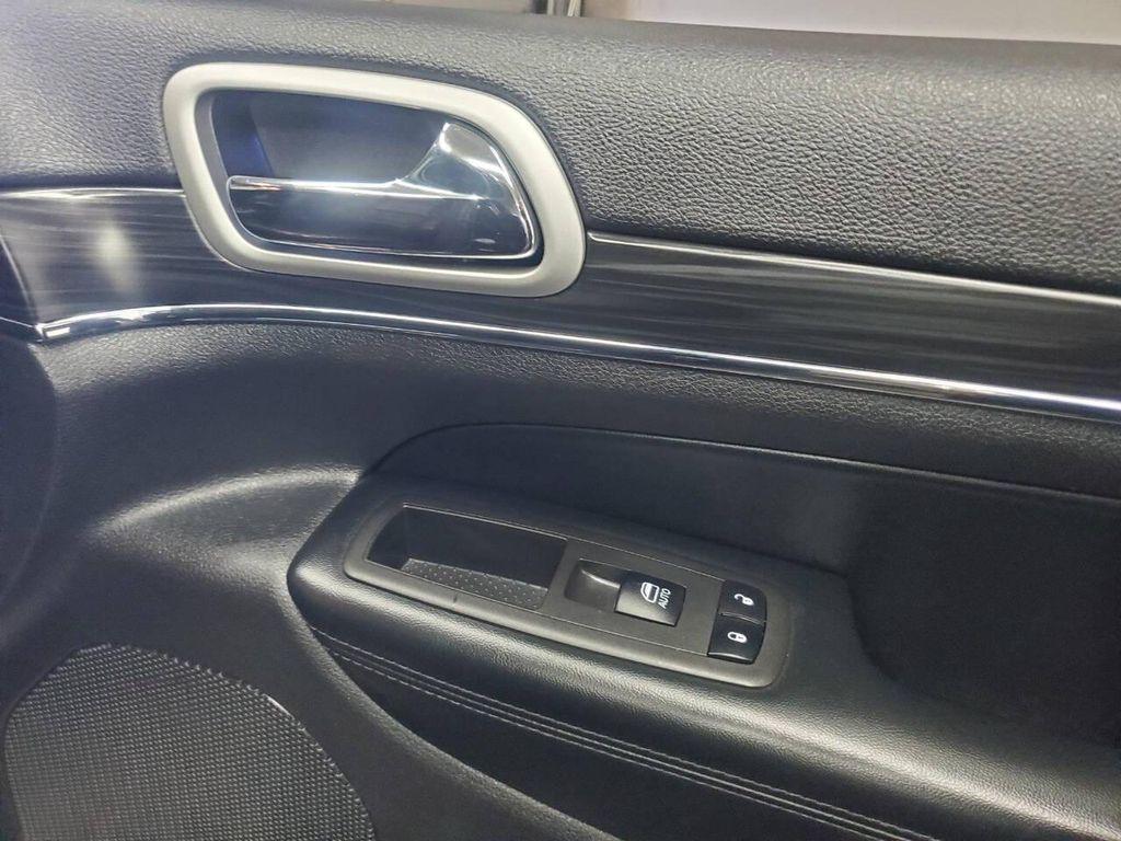 used 2021 Jeep Grand Cherokee car, priced at $17,994