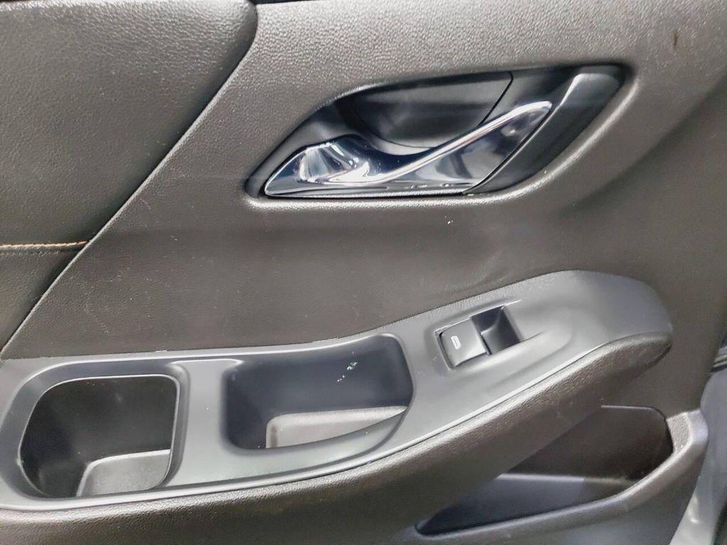 used 2021 Chevrolet Traverse car, priced at $18,494