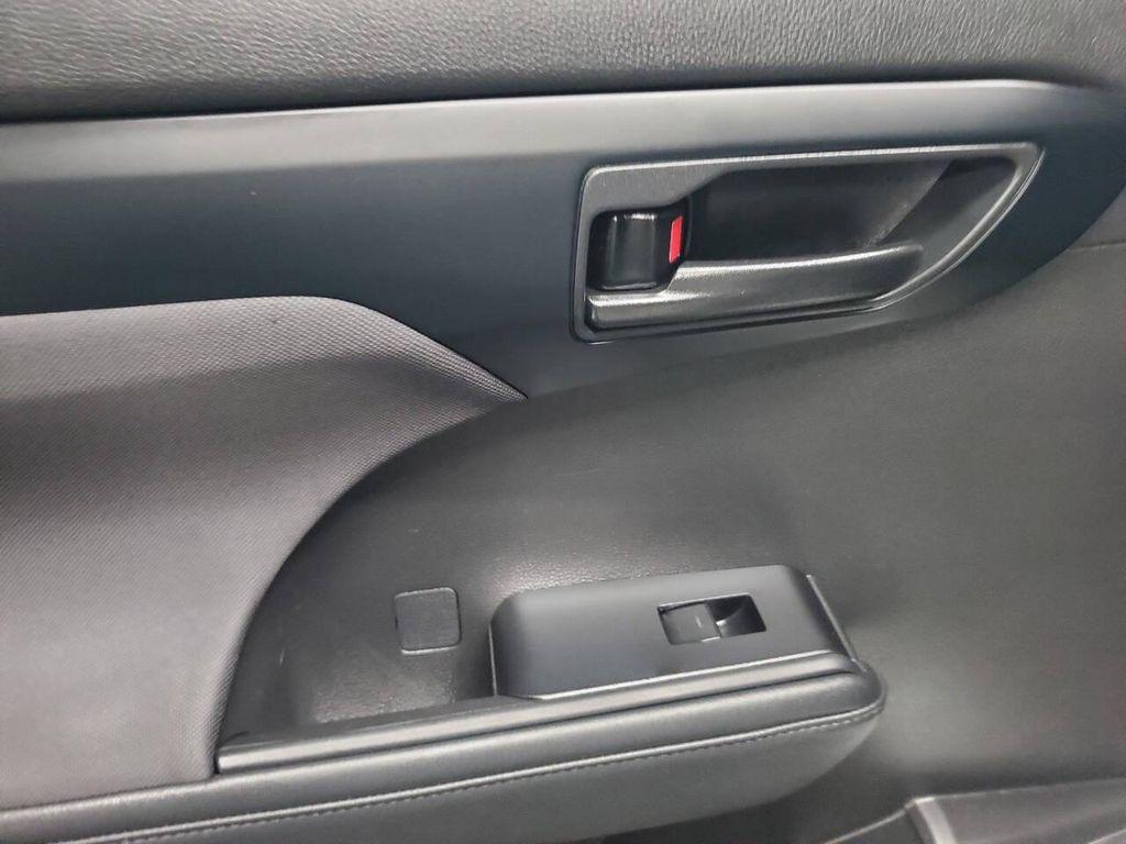 used 2022 Toyota Highlander Hybrid car, priced at $23,994