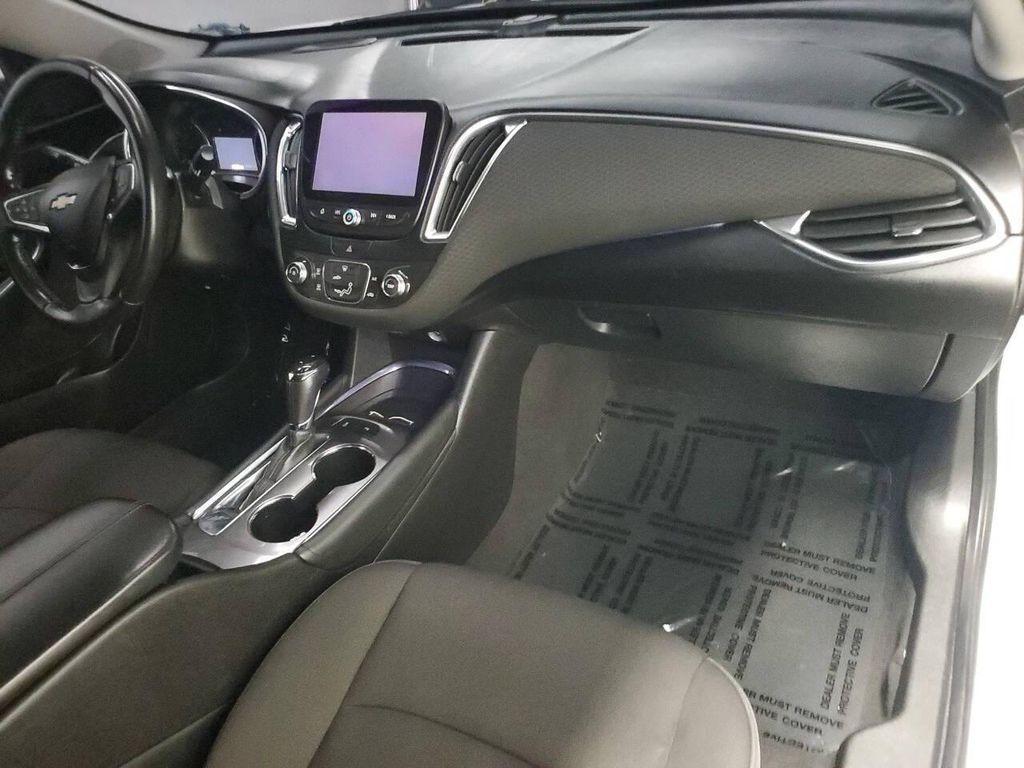 used 2018 Chevrolet Malibu car, priced at $9,994