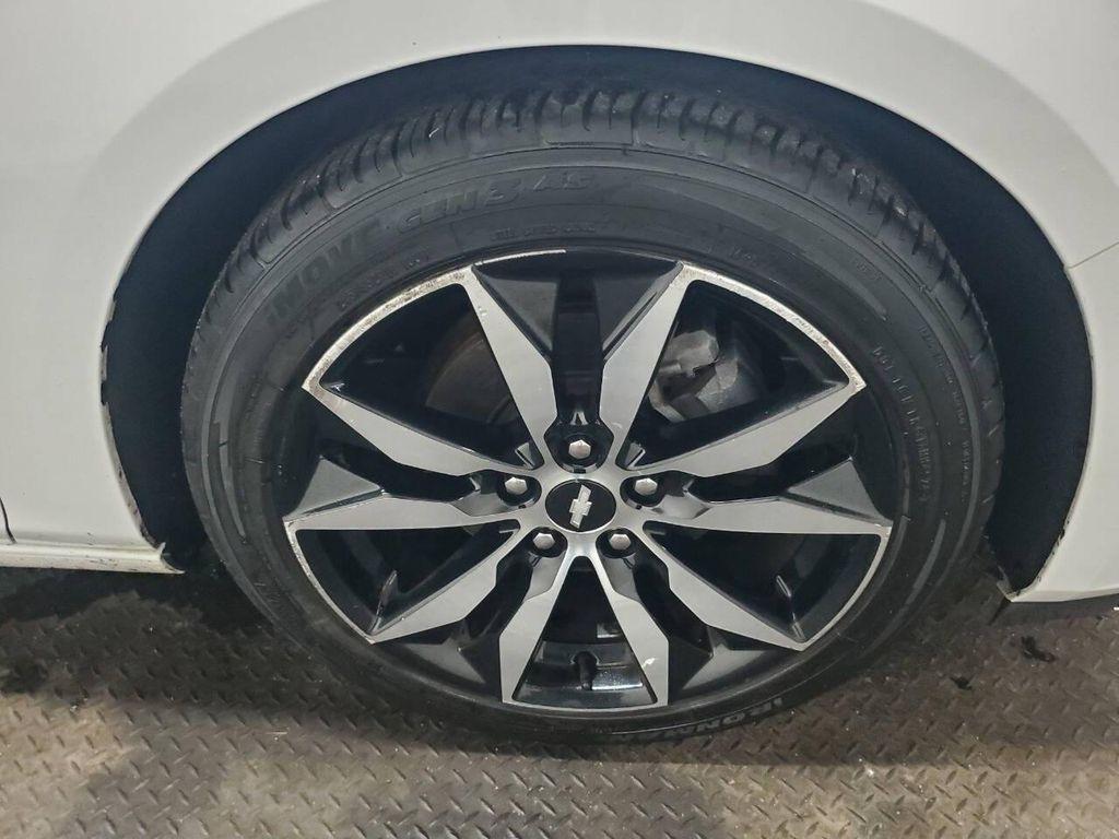 used 2018 Chevrolet Malibu car, priced at $9,994