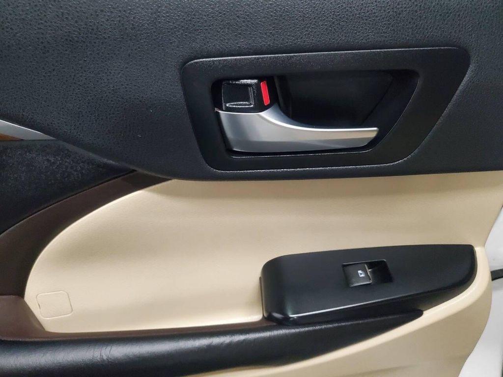 used 2019 Toyota Highlander Hybrid car, priced at $23,994