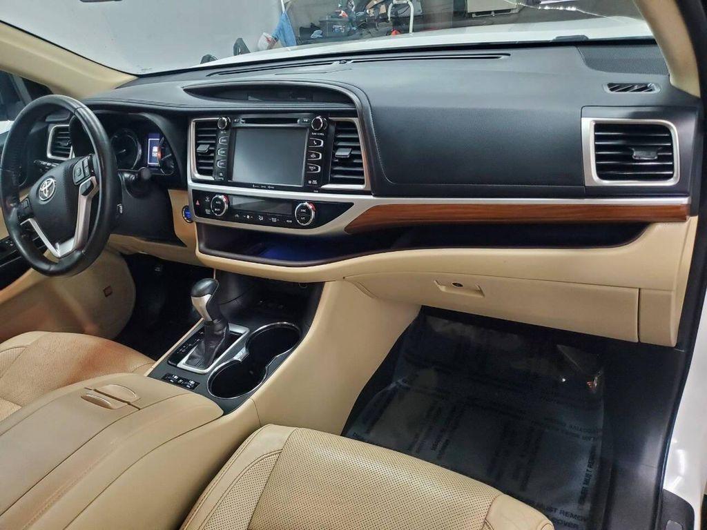 used 2019 Toyota Highlander Hybrid car, priced at $23,994