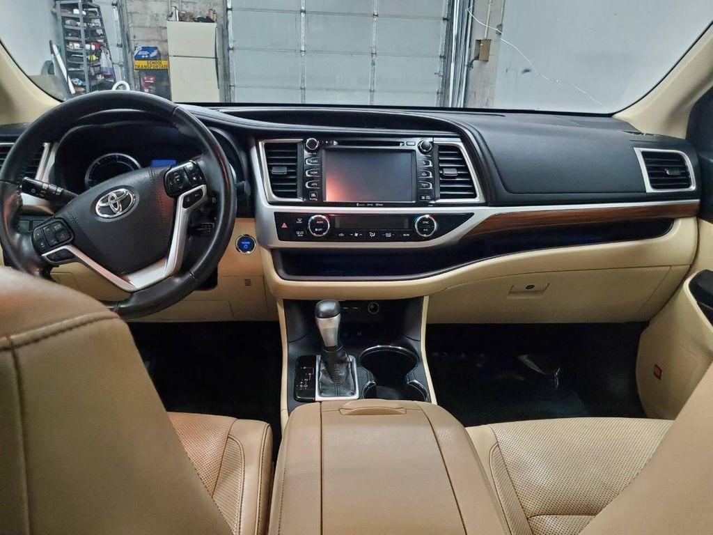 used 2019 Toyota Highlander Hybrid car, priced at $23,994