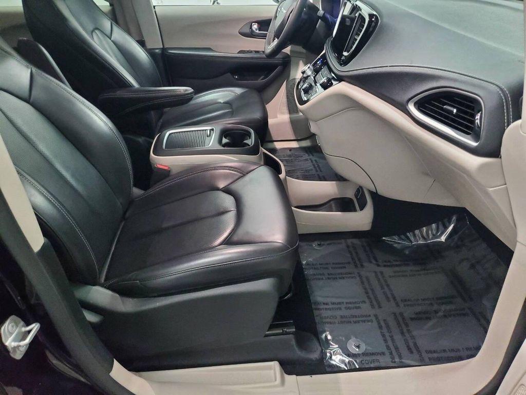 used 2023 Chrysler Pacifica Hybrid car, priced at $21,999