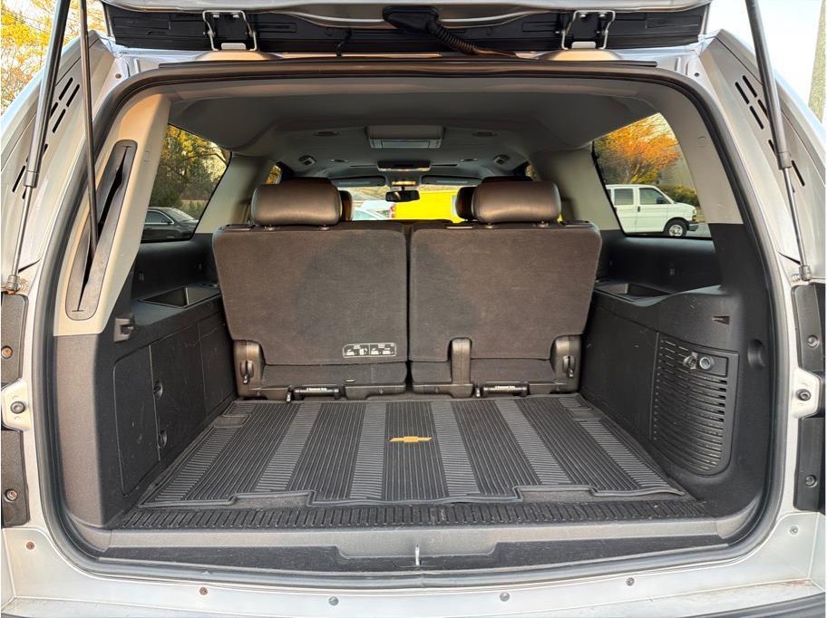 used 2014 Chevrolet Suburban car, priced at $15,988