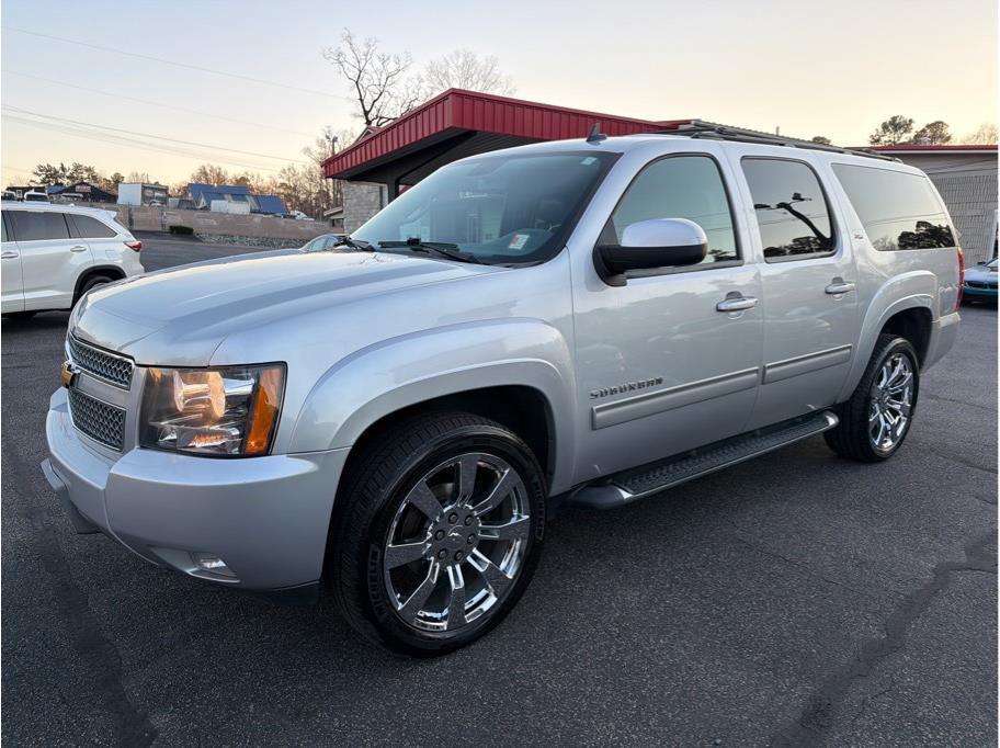 used 2014 Chevrolet Suburban car, priced at $15,988