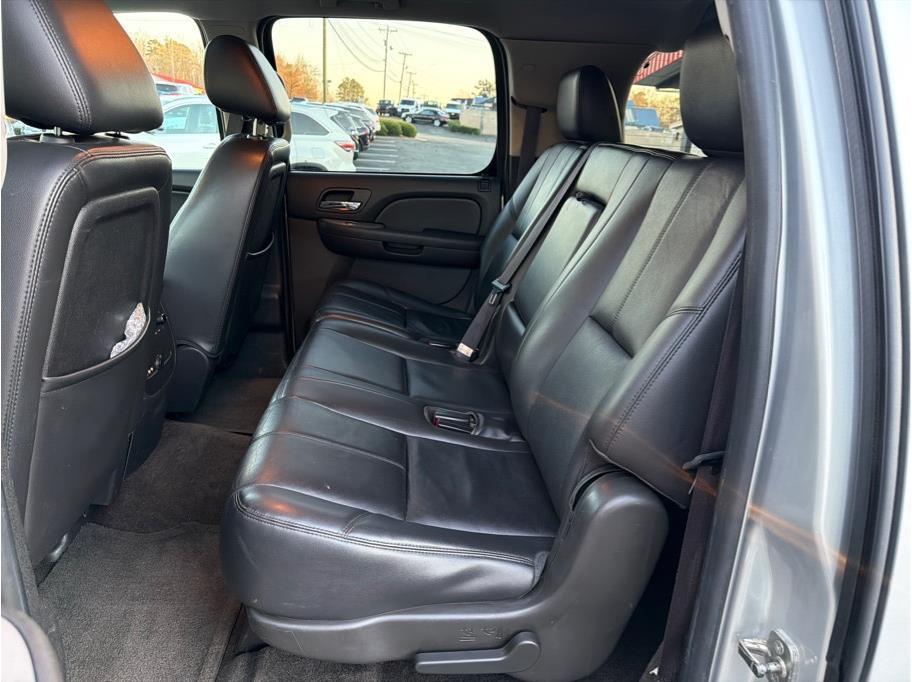 used 2014 Chevrolet Suburban car, priced at $15,988