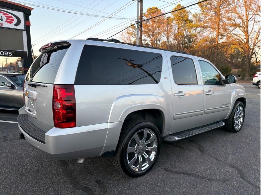 used 2014 Chevrolet Suburban car, priced at $15,988