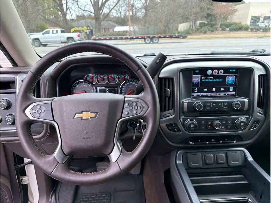 used 2014 Chevrolet Silverado 1500 car, priced at $20,988