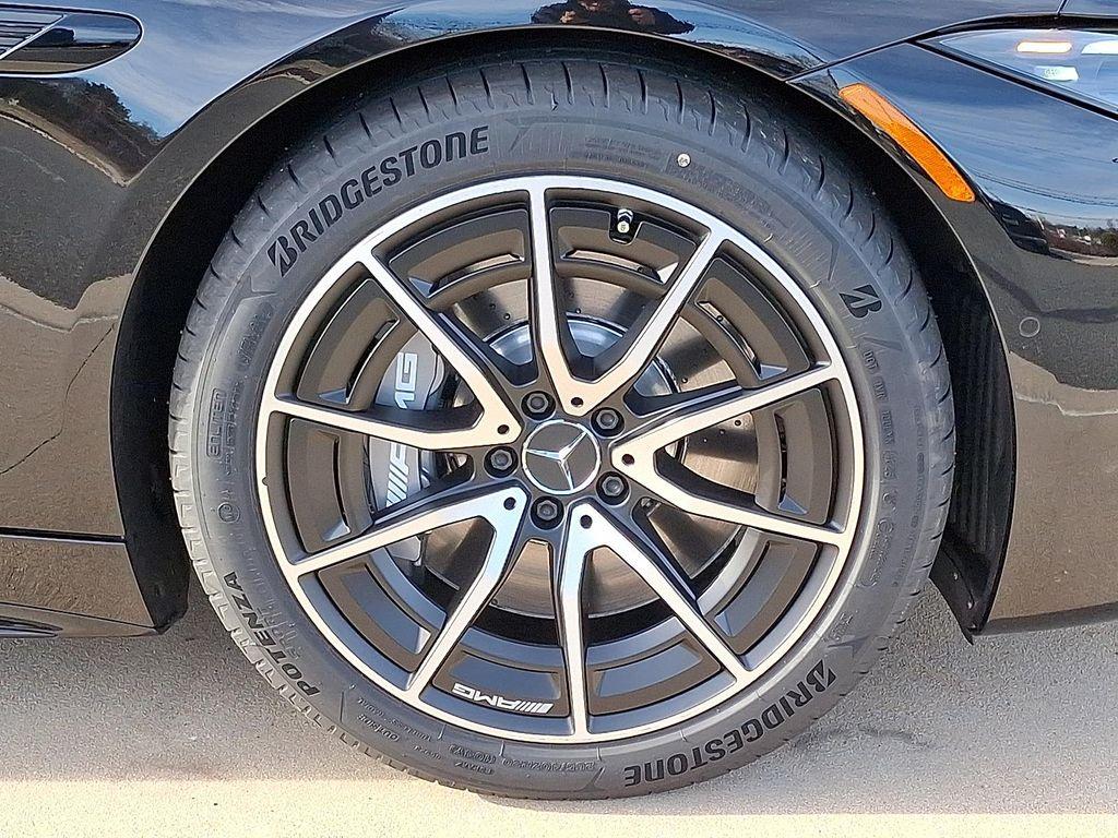 new 2026 Mercedes-Benz AMG SL 43 car, priced at $120,060