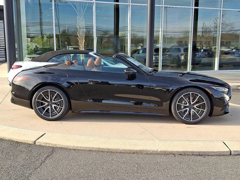 new 2026 Mercedes-Benz AMG SL 43 car, priced at $120,060