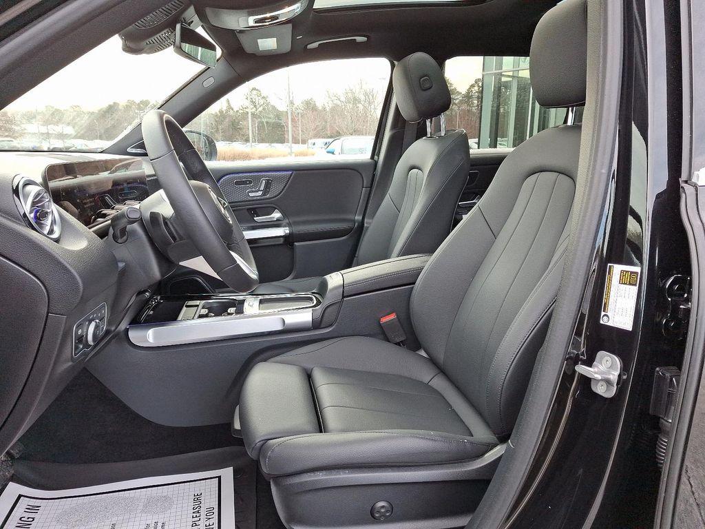 used 2024 Mercedes-Benz GLB 250 car, priced at $38,997