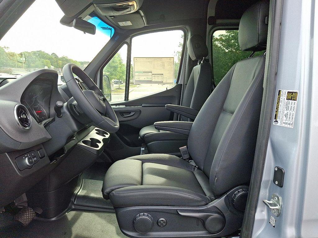 new 2025 Mercedes-Benz Sprinter 2500 car, priced at $75,331