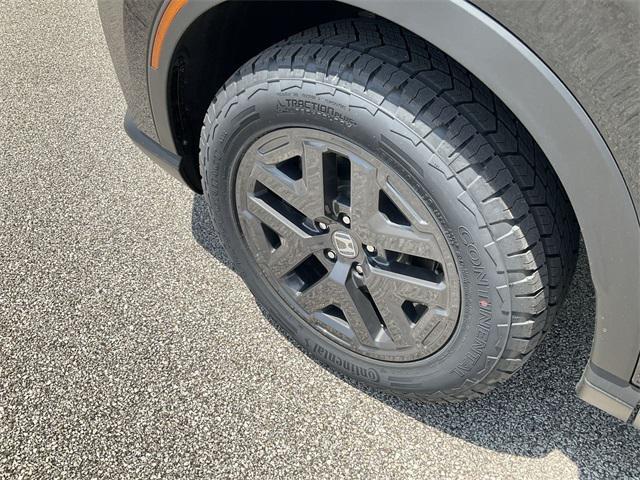 new 2026 Honda CR-V Hybrid car, priced at $40,250