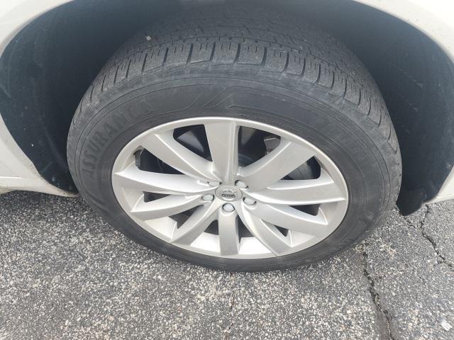 used 2018 Volvo XC90 car, priced at $17,777