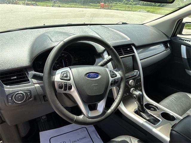 2014 Tuxedo Black Metallic Ford Edge