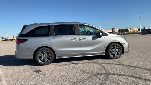 new 2026 Honda Odyssey car, priced at $48,990