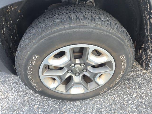 used 2020 Jeep Cherokee car, priced at $21,977