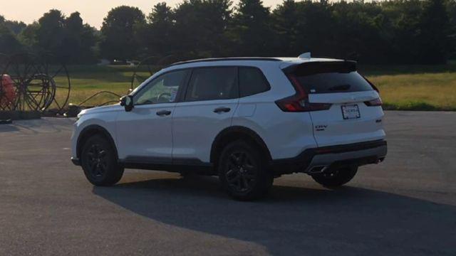 new 2026 Honda CR-V Hybrid car, priced at $41,282