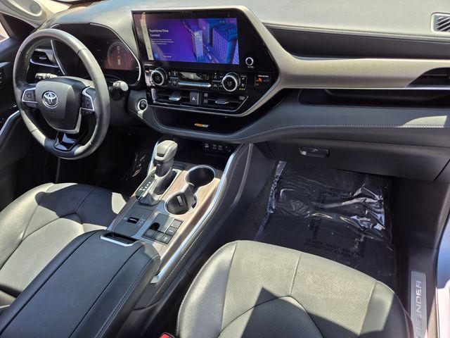 used 2024 Toyota Highlander car, priced at $41,288