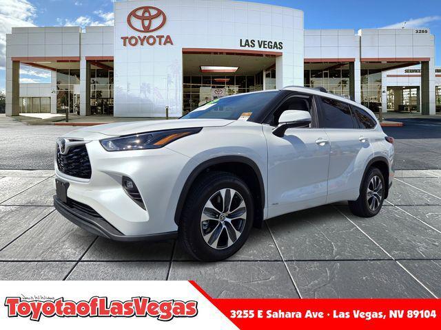 used 2025 Toyota Highlander Hybrid car, priced at $47,988