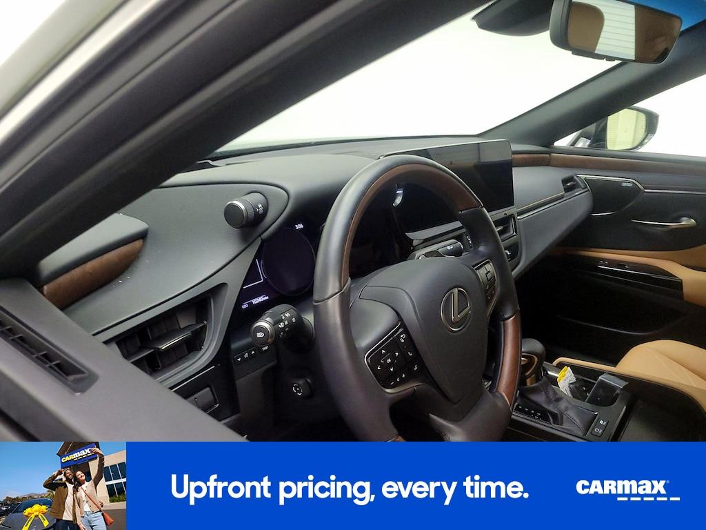 used 2024 Lexus ES 300h car, priced at $47,998