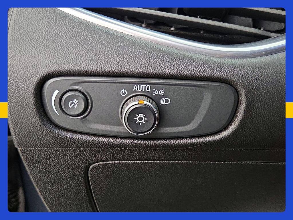 used 2020 Chevrolet Malibu car, priced at $17,998