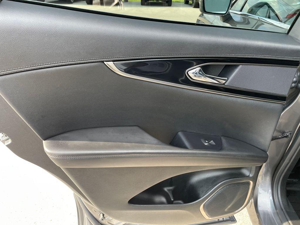 used 2023 Lincoln Nautilus car, priced at $33,452