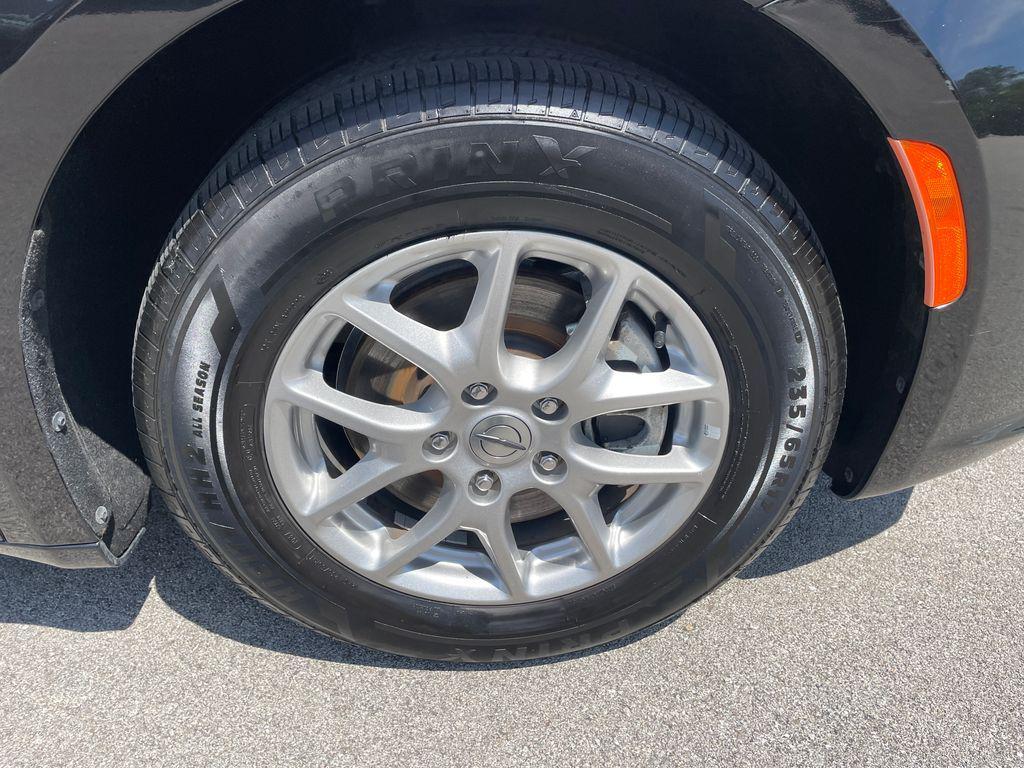 used 2024 Chrysler Pacifica car, priced at $26,193