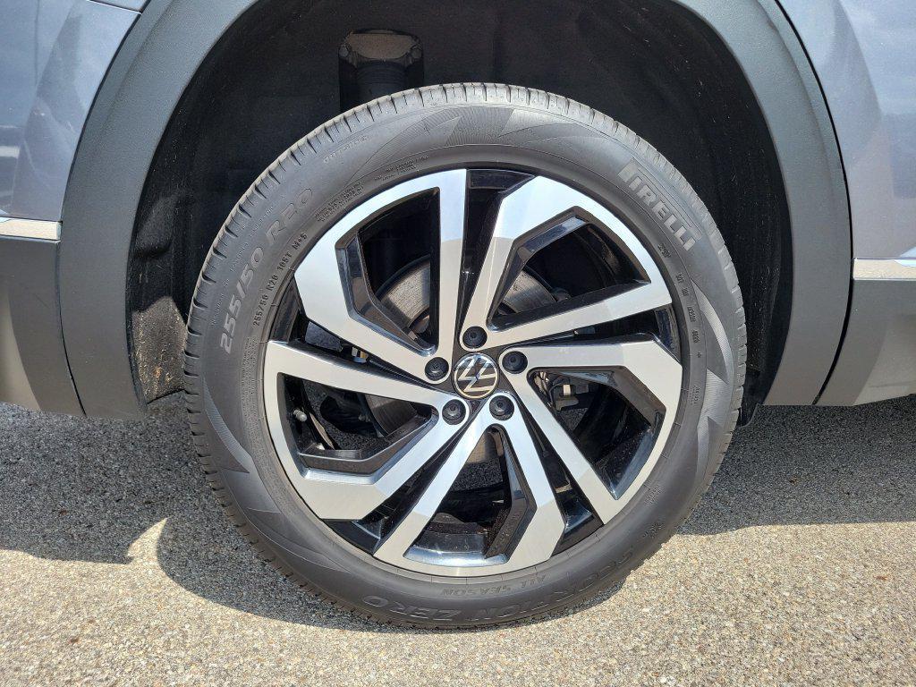 used 2021 Volkswagen Atlas car, priced at $24,246