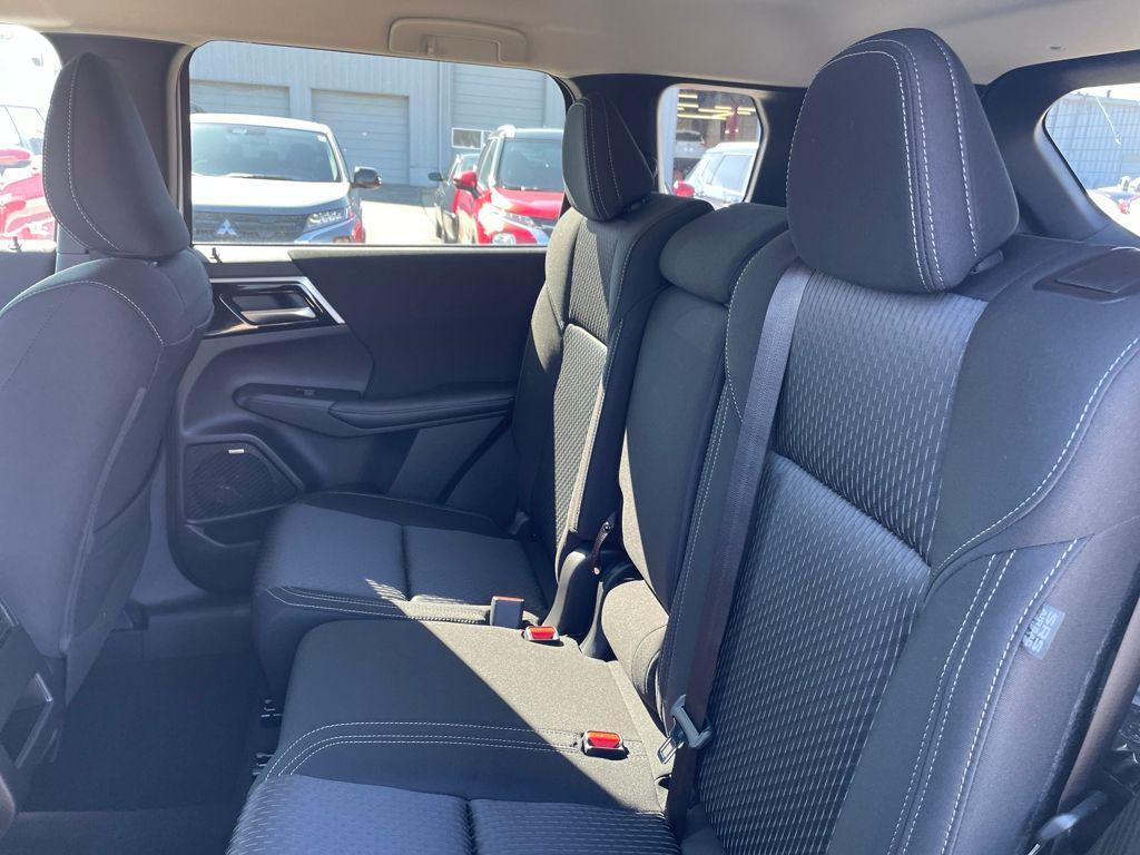 new 2026 Mitsubishi Outlander car, priced at $34,530