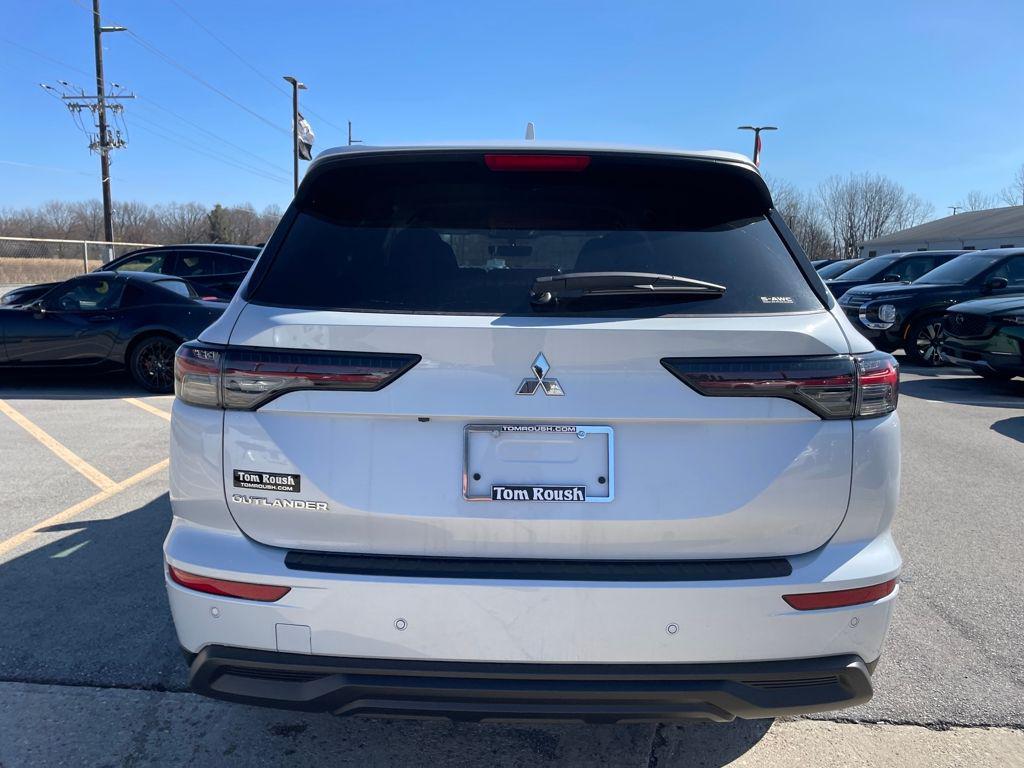 new 2026 Mitsubishi Outlander car, priced at $34,530