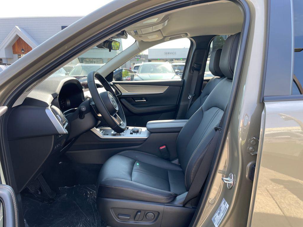 new 2026 Mazda CX-70 PHEV car, priced at $50,276
