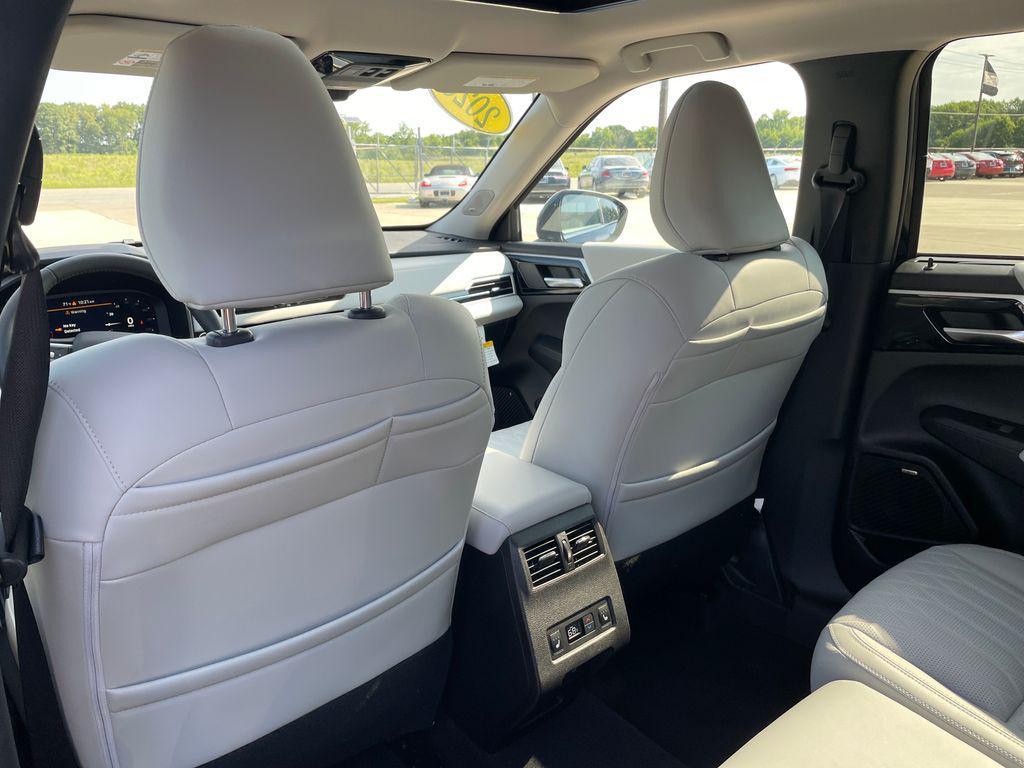 new 2026 Mitsubishi Outlander car, priced at $41,872