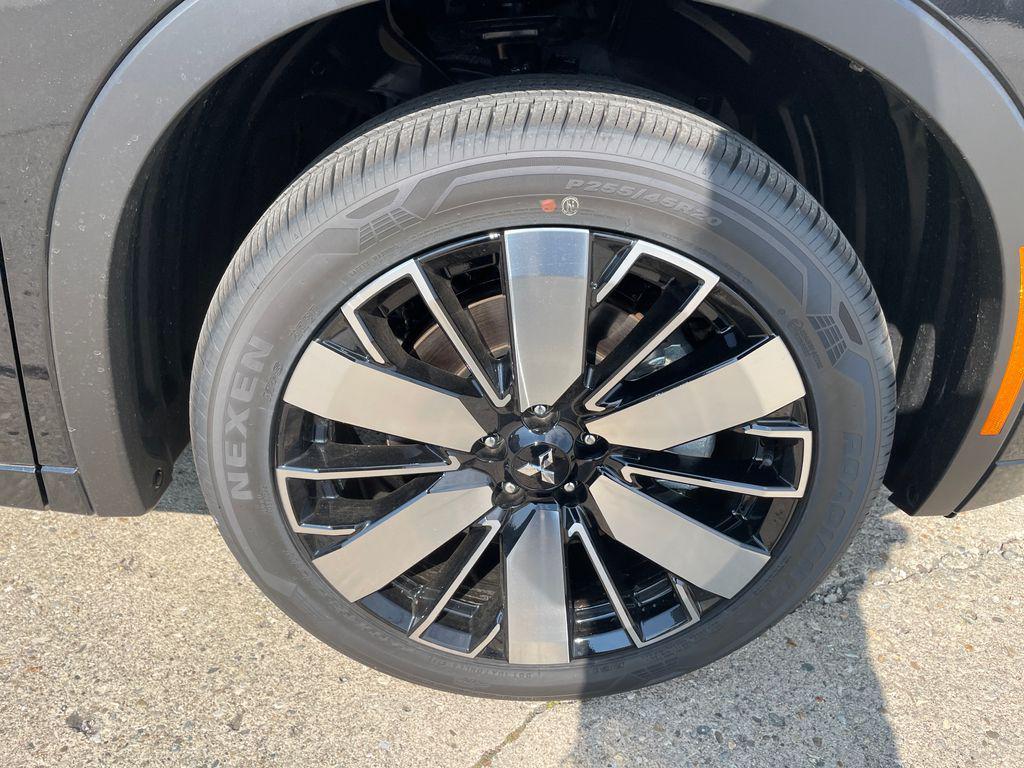 new 2026 Mitsubishi Outlander car, priced at $41,872