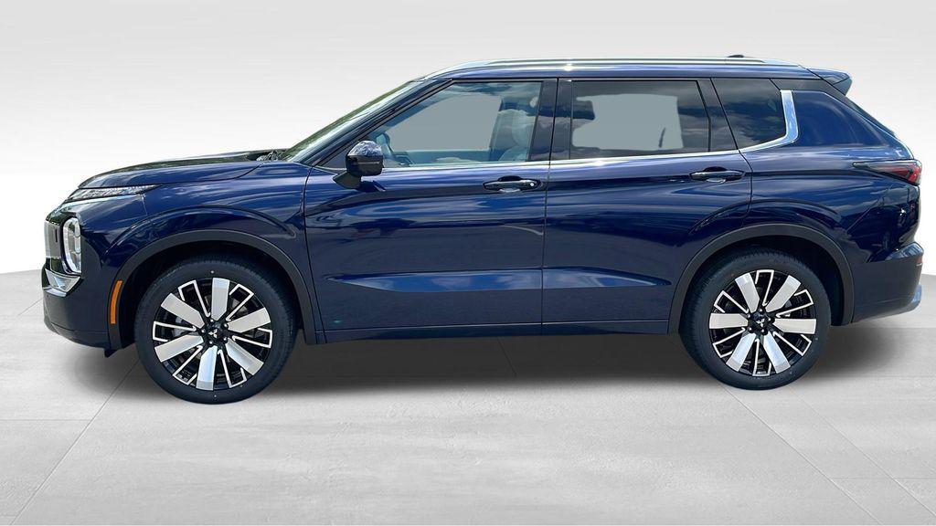 new 2025 Mitsubishi Outlander car, priced at $41,365