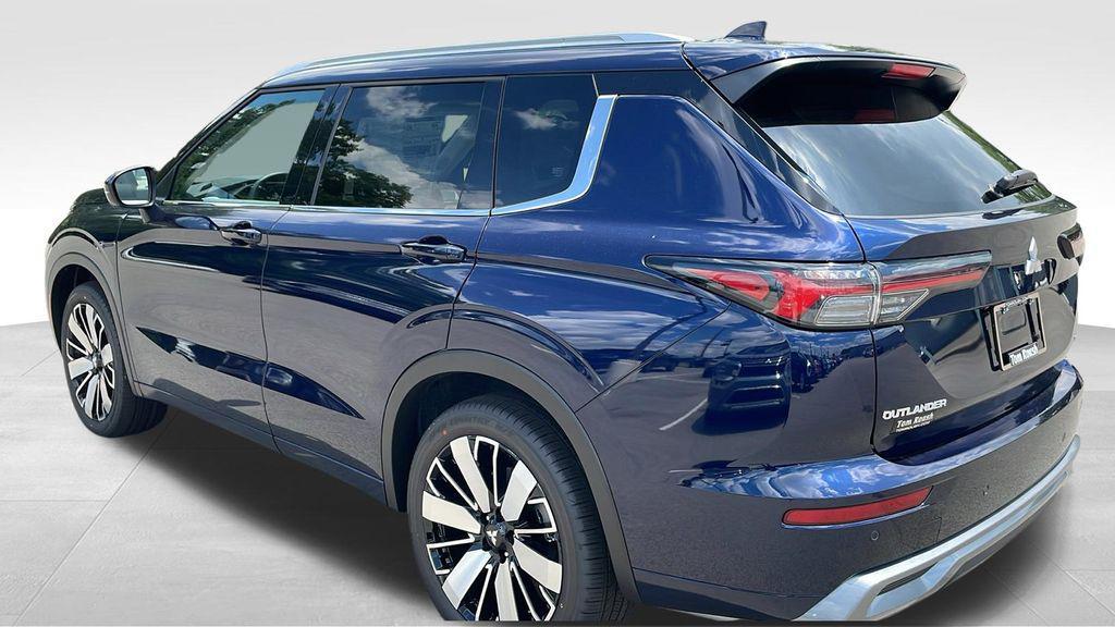new 2025 Mitsubishi Outlander car, priced at $41,365