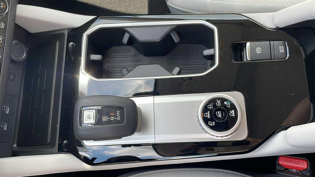 new 2025 Mitsubishi Outlander car, priced at $40,155