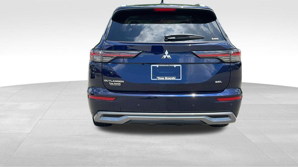 new 2025 Mitsubishi Outlander car, priced at $41,365
