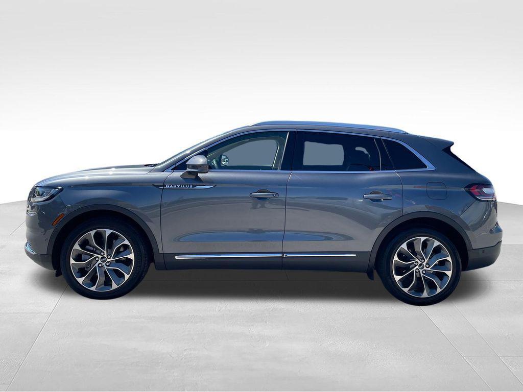 used 2022 Lincoln Nautilus car, priced at $34,142